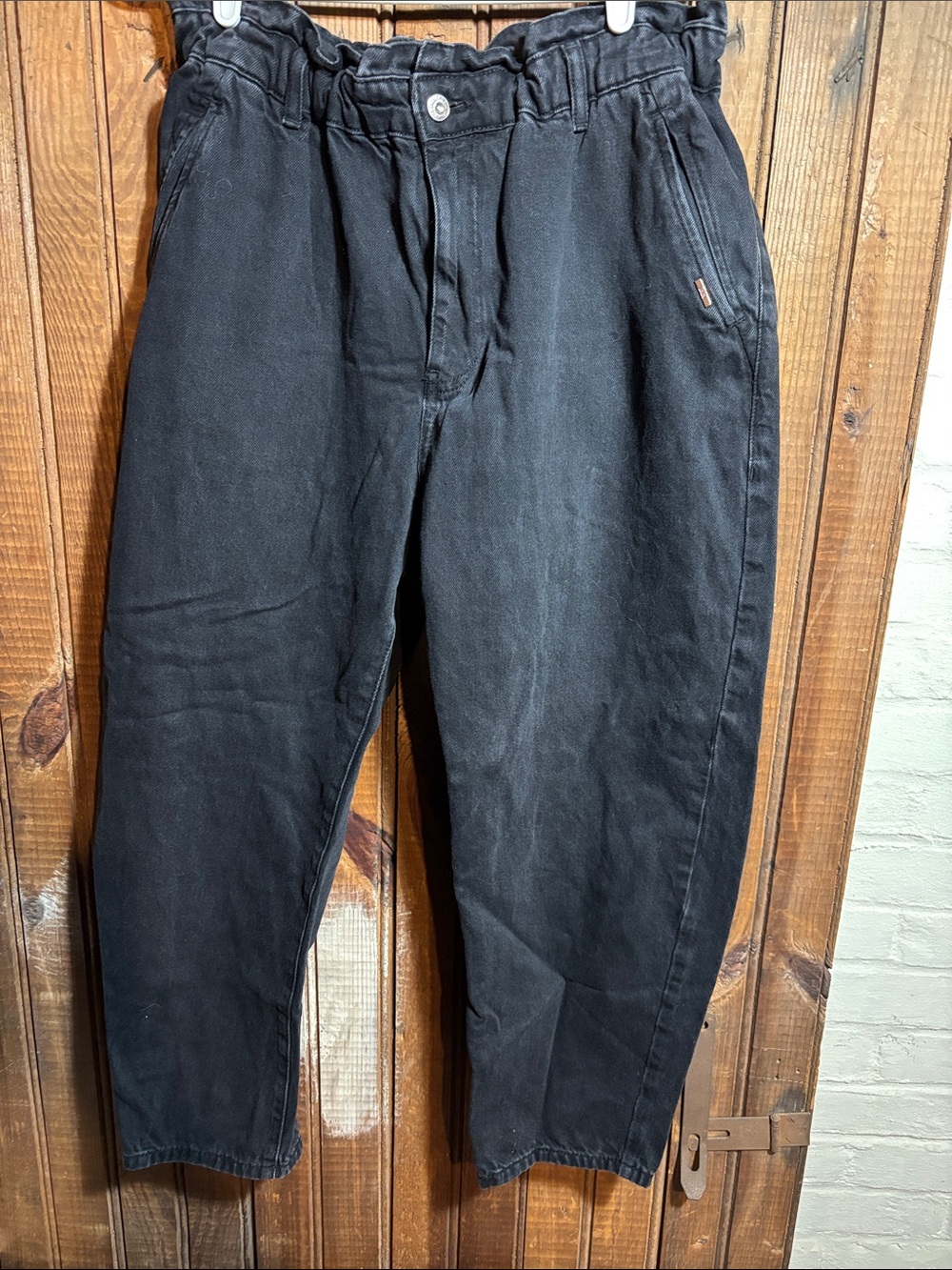 Woman’s Zara Black Relaxed Fit Jeans